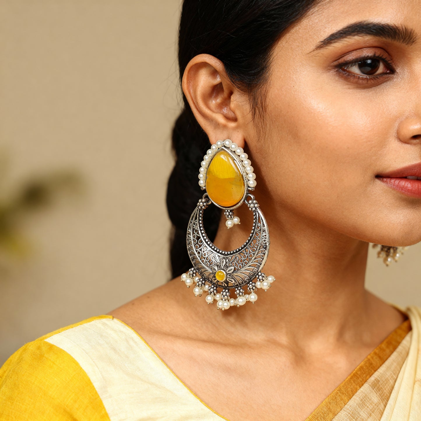 Monalisa Stone Oxidised Earring