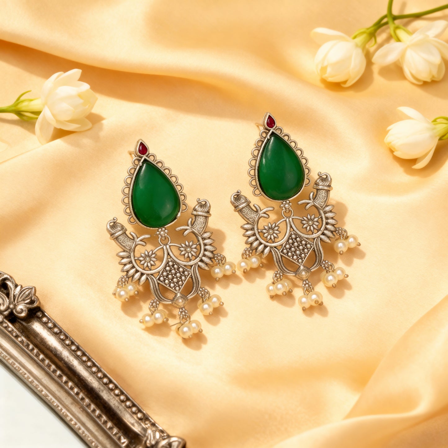 Tantaaz SLA Brass Earring (Maroon)